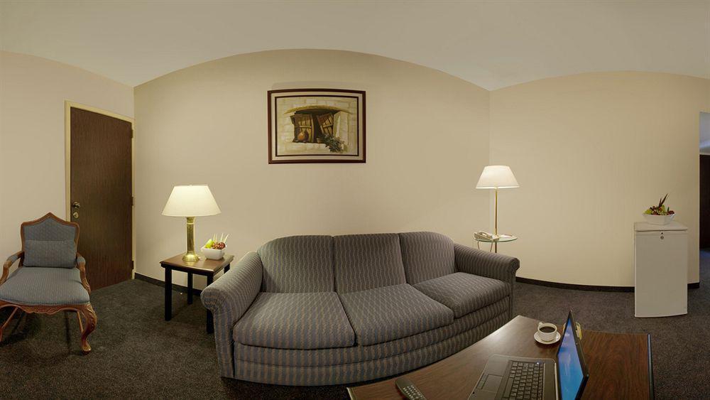 Fiesta Inn León Exteriér fotografie